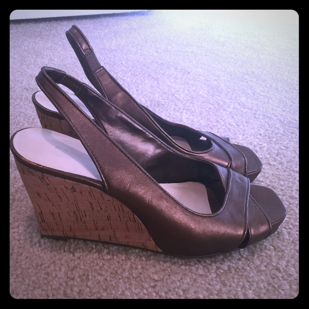 Bandolino Dark Brown Leather Wedges